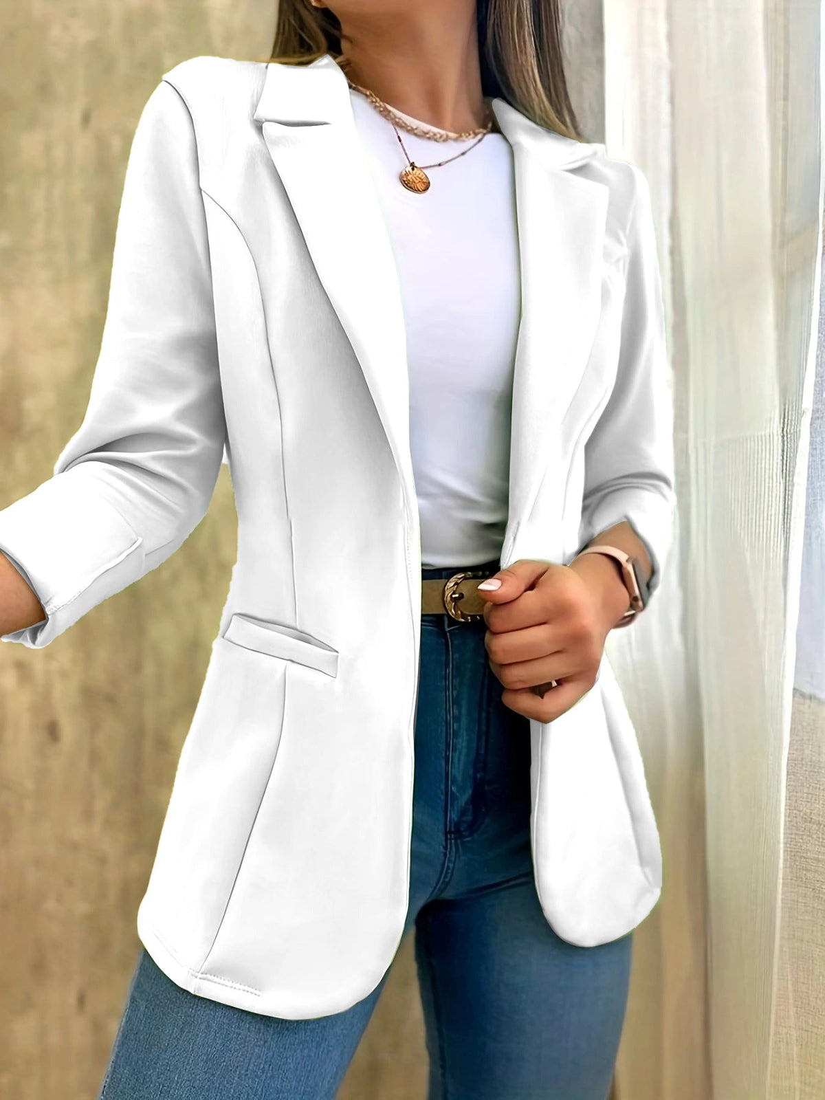 Elegant Tailored Blazer with Pockets
