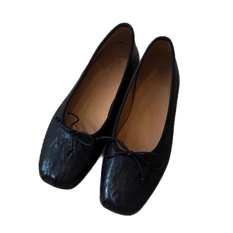 Women's Ballet Flats with Elegant Bow Detail and Soft Leather