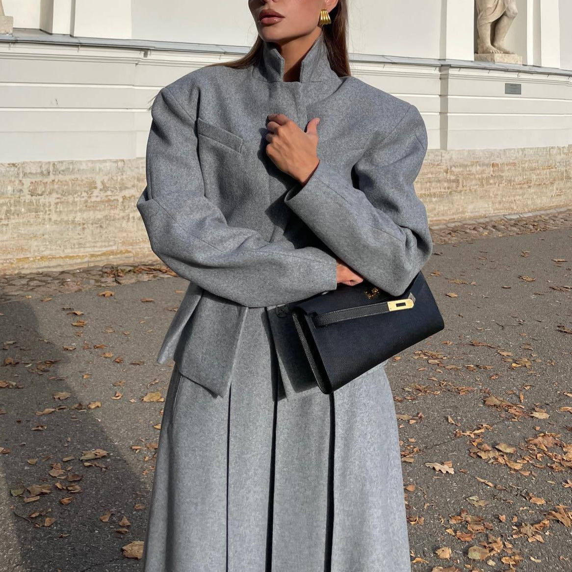 Women's Elegant and Modern Suit Set with Tailored Blazer and Flared Skirt