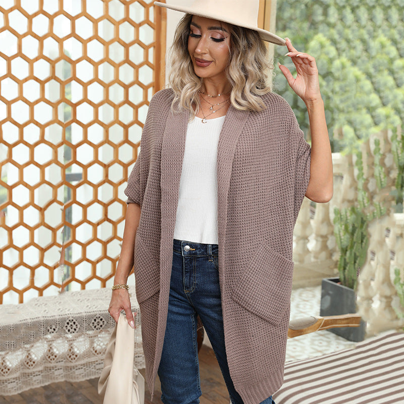 Women's Chunky Knit Cardigan with Open Sleeves and Practical Pockets