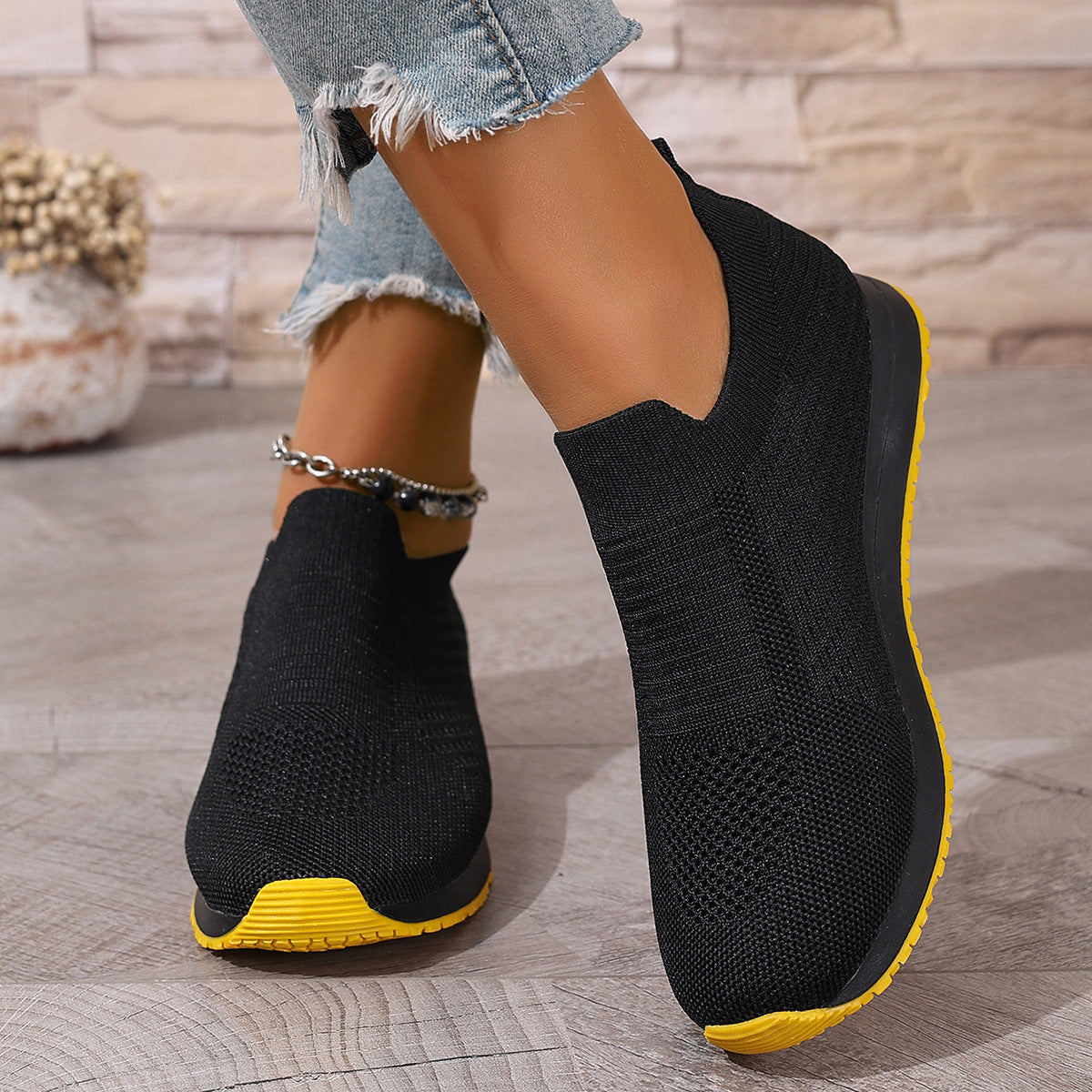 Women's Breathable Slip-On Sneakers with Elastic Insert