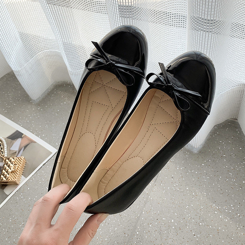 Women's Ballet Flats with Elegant Bow Accent and Non-Slip Sole