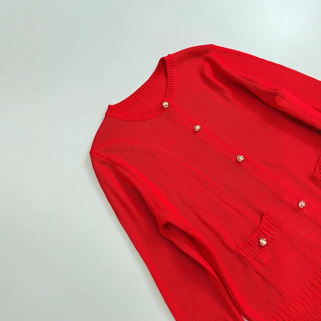 Elegant Knit Cardigan with Practical Pockets