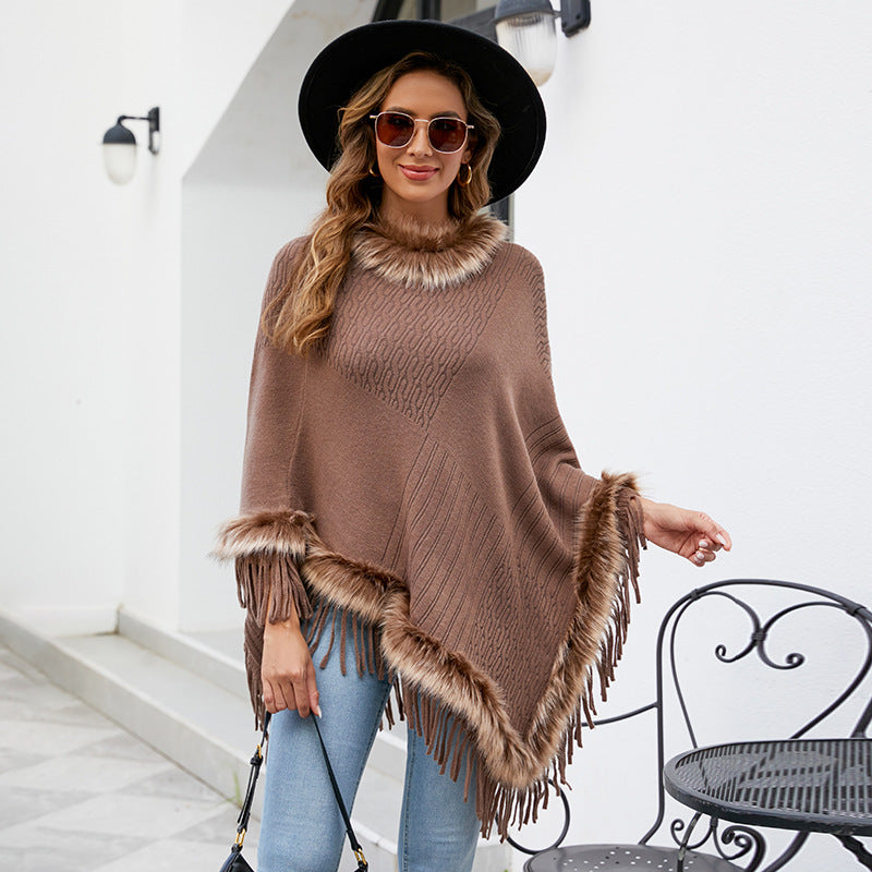 Women's Elegant Poncho with Faux Fur Collar and Fringe