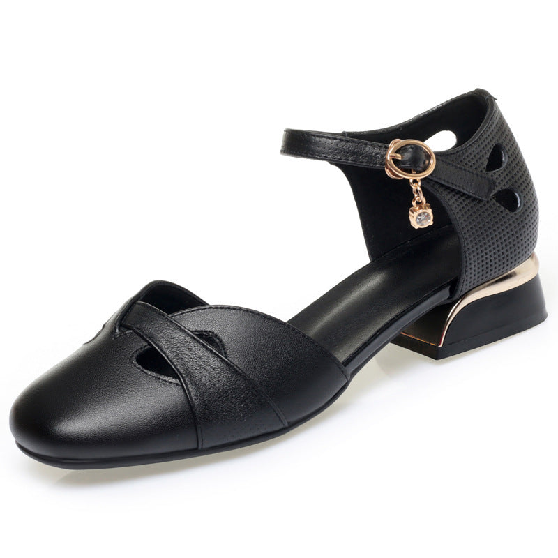 Women's Ballet Flats with Decorative Strap and Modern Heel