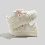 Women's Breathable Casual Sneakers with Soft Lining and Innovative Laces
