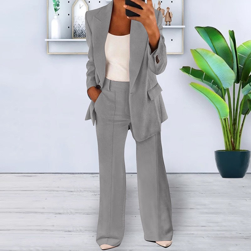 Women's Office-Ready Pantsuit Set with Wide Trousers and Tailored Blazer