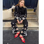 Casual Fabric Suit with Floral Appliqué Design