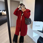 Women's Chunky Knit Cardigan with Voluminous Cut and Decorative Buttons