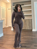 Figure-Hugging Tracksuit with Zipper and Flared Leg