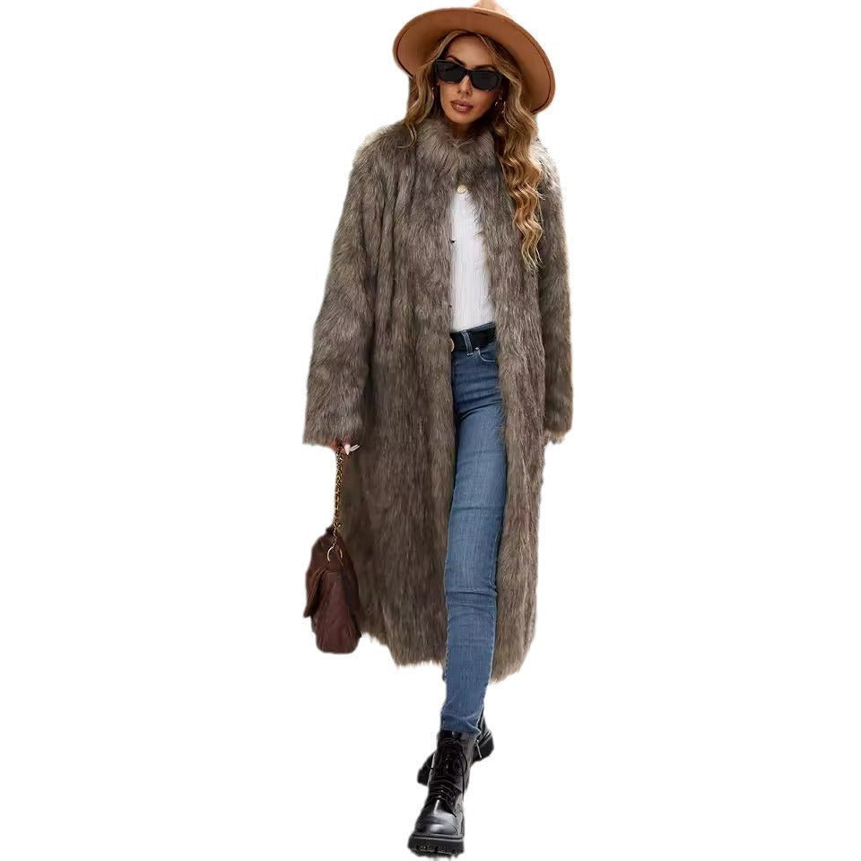 Women's Elegant Long-Haired Fur Coat