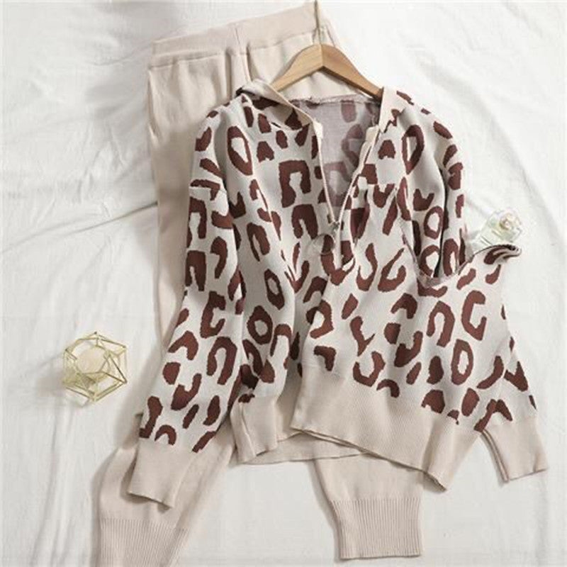 Women's Cozy Knit Loungewear Set with Leopard Print