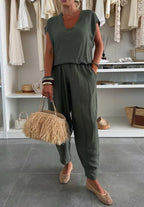 Women's Casual Jumpsuit with Elastic Waist and Pockets