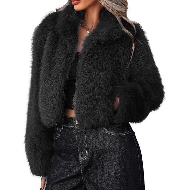 Elegant Faux Fur Jacket with Voluminous Cut