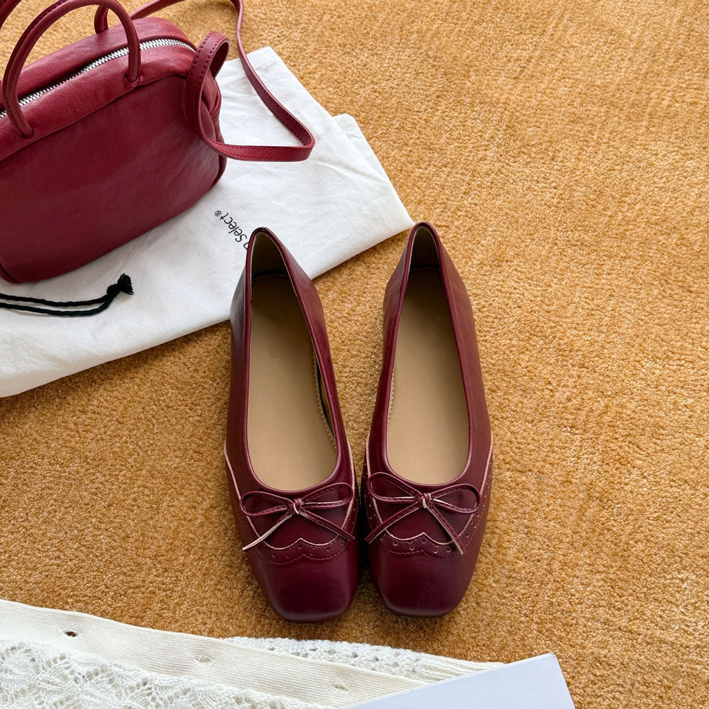 Women's Ballet Flats with Decorative Strap and Leather Finish