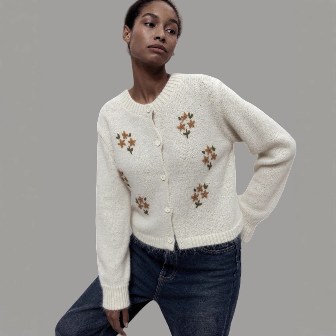 Women's Knitted Cardigan with Floral Embroidery