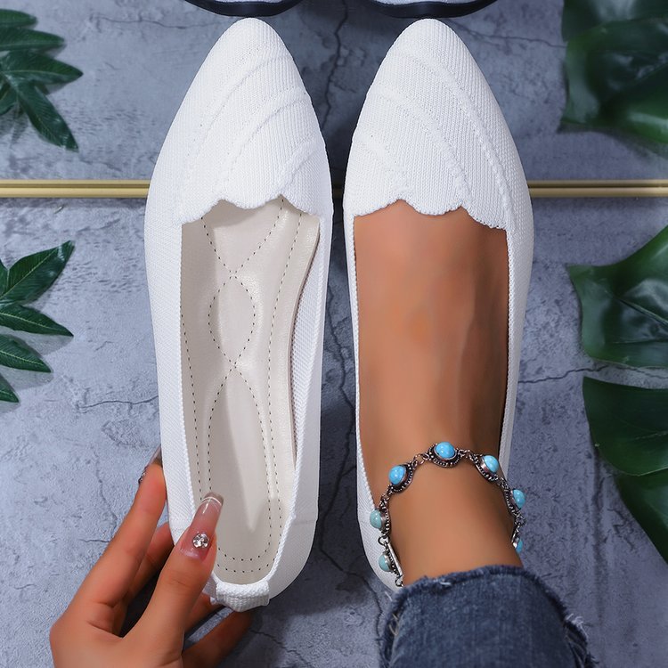 Women's Ballet Flats with Elegant Lace Texture