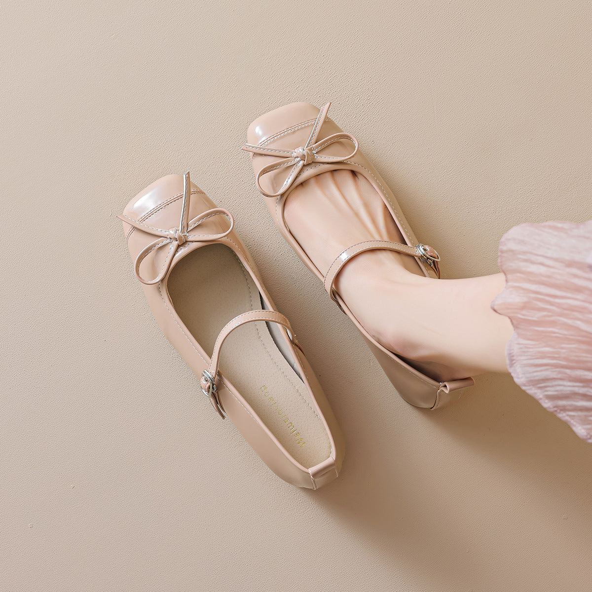 Women's Ballet Flats with Bow and Comfortable Strap