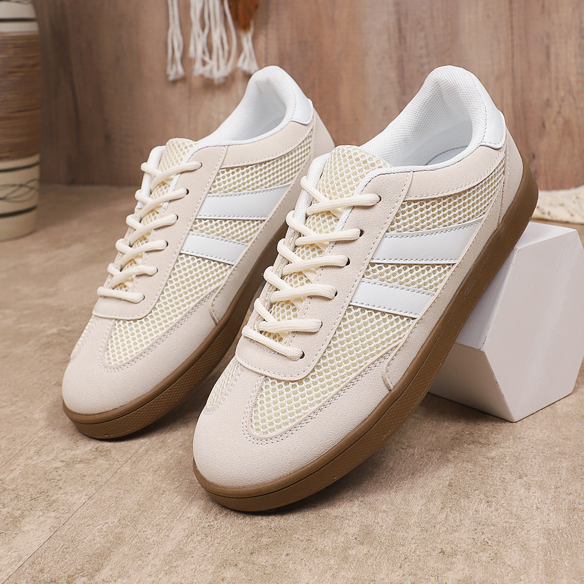 Women's Breathable Casual Sneakers with Fashionable Mesh Design