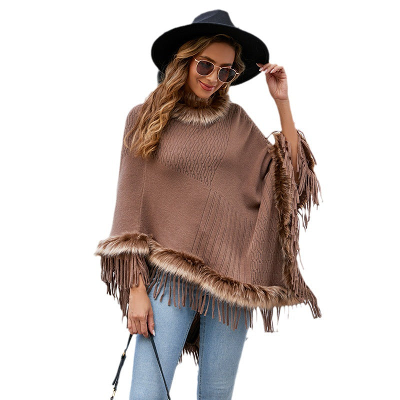 Women's Elegant Poncho with Faux Fur Collar and Fringe
