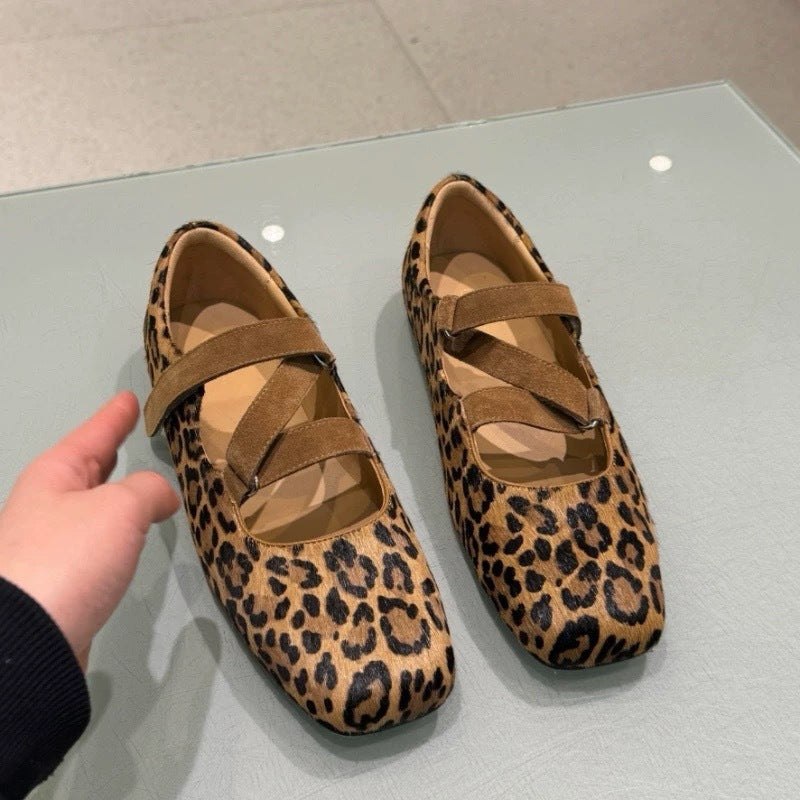 Women's Leopard Print Ballet Flats with Elegant Strap