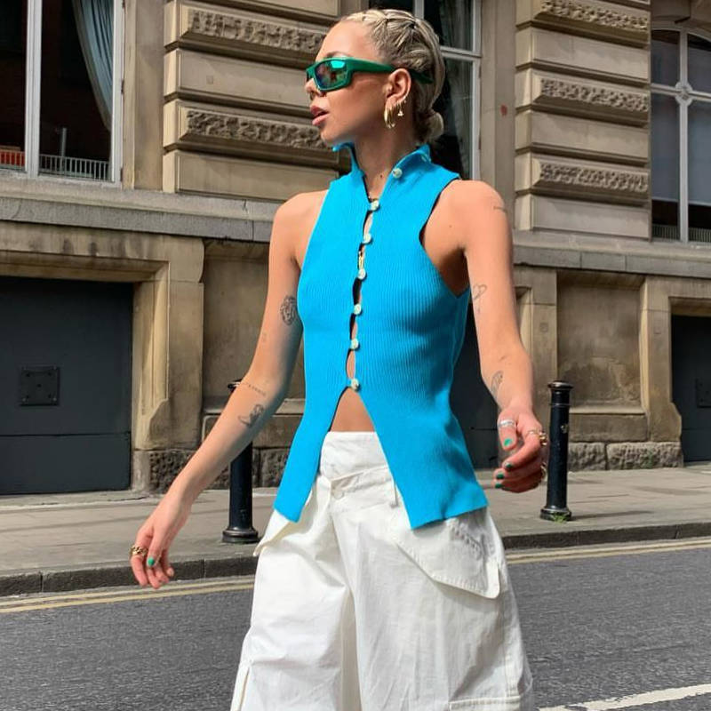 Women's Sleeveless Knit Top with Unique Button Placket