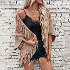 Women's Elegant Poncho with Fringe Details and Modern Plaid Pattern