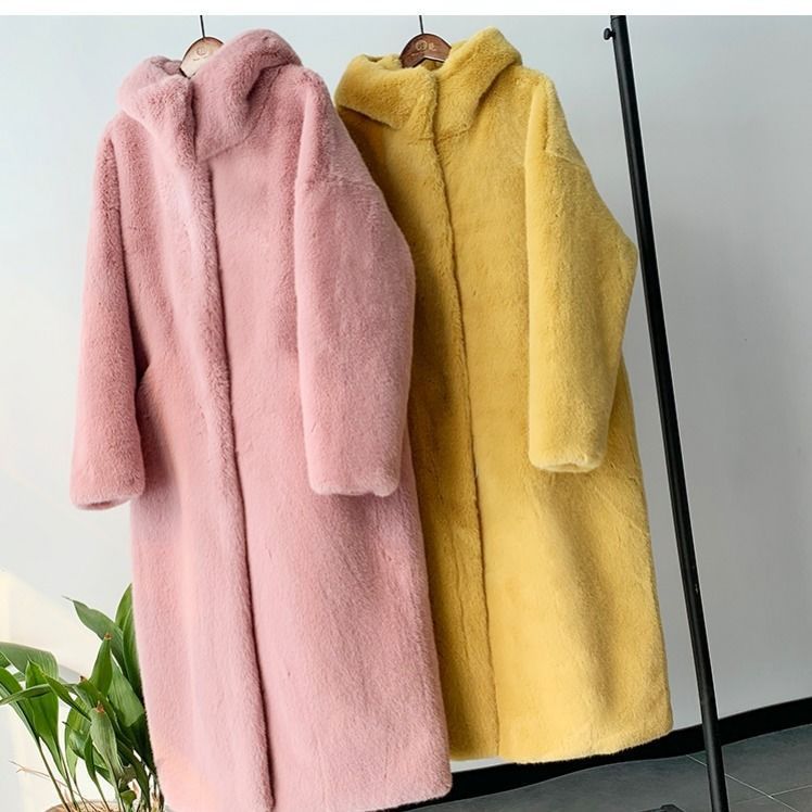 Women's Cozy Oversized Coat with High Collar and Side Pockets