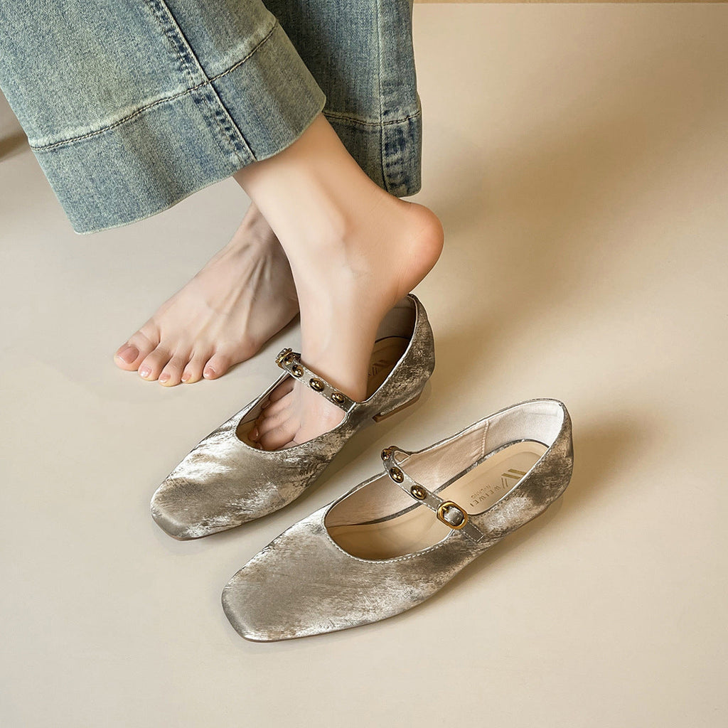 Women's Ballet Flats with Buckle Detail and Velvet Upper