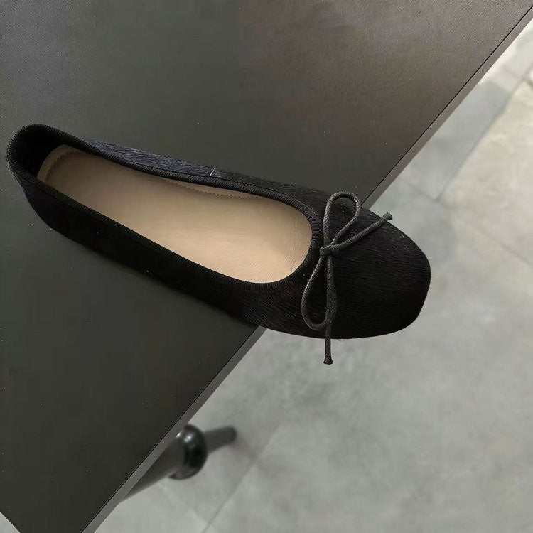 Women's Ballet Flats with Decorative Rhinestone Details and Comfortable Strap