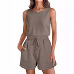 Women's Comfortable Short Jumpsuit with Side Pockets and Adjustable Waist