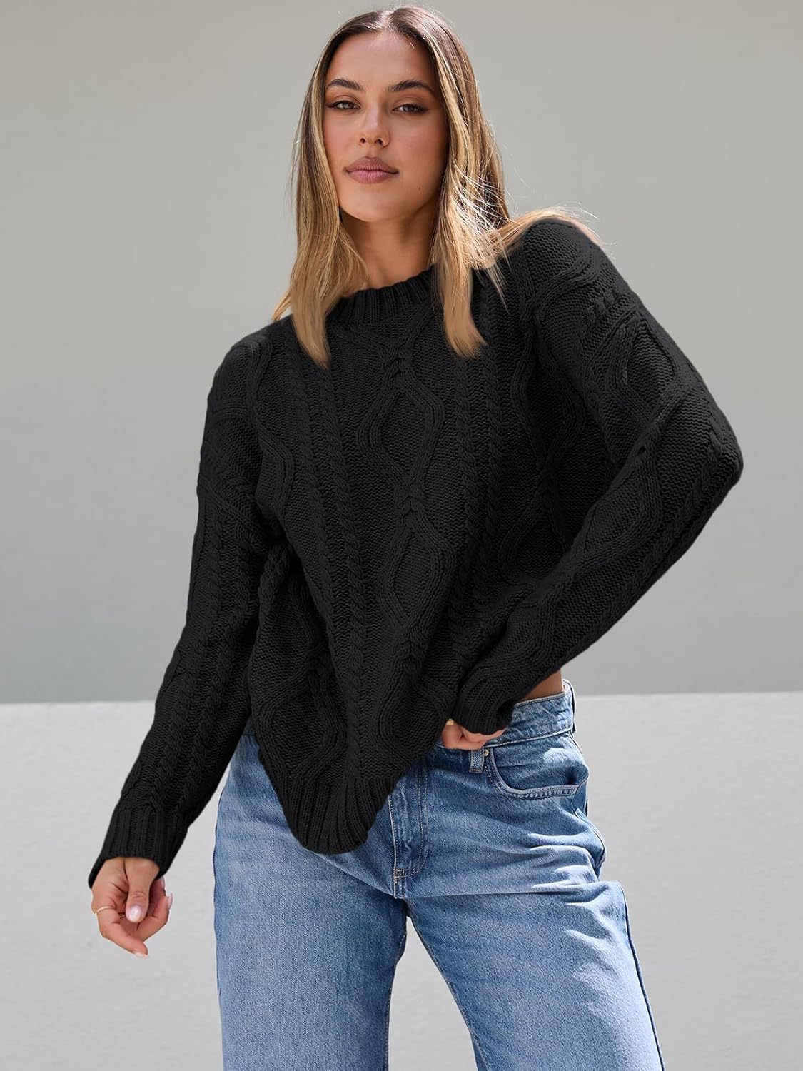 Women's Chunky Knit Sweater with Wave Pattern and Wide Cut