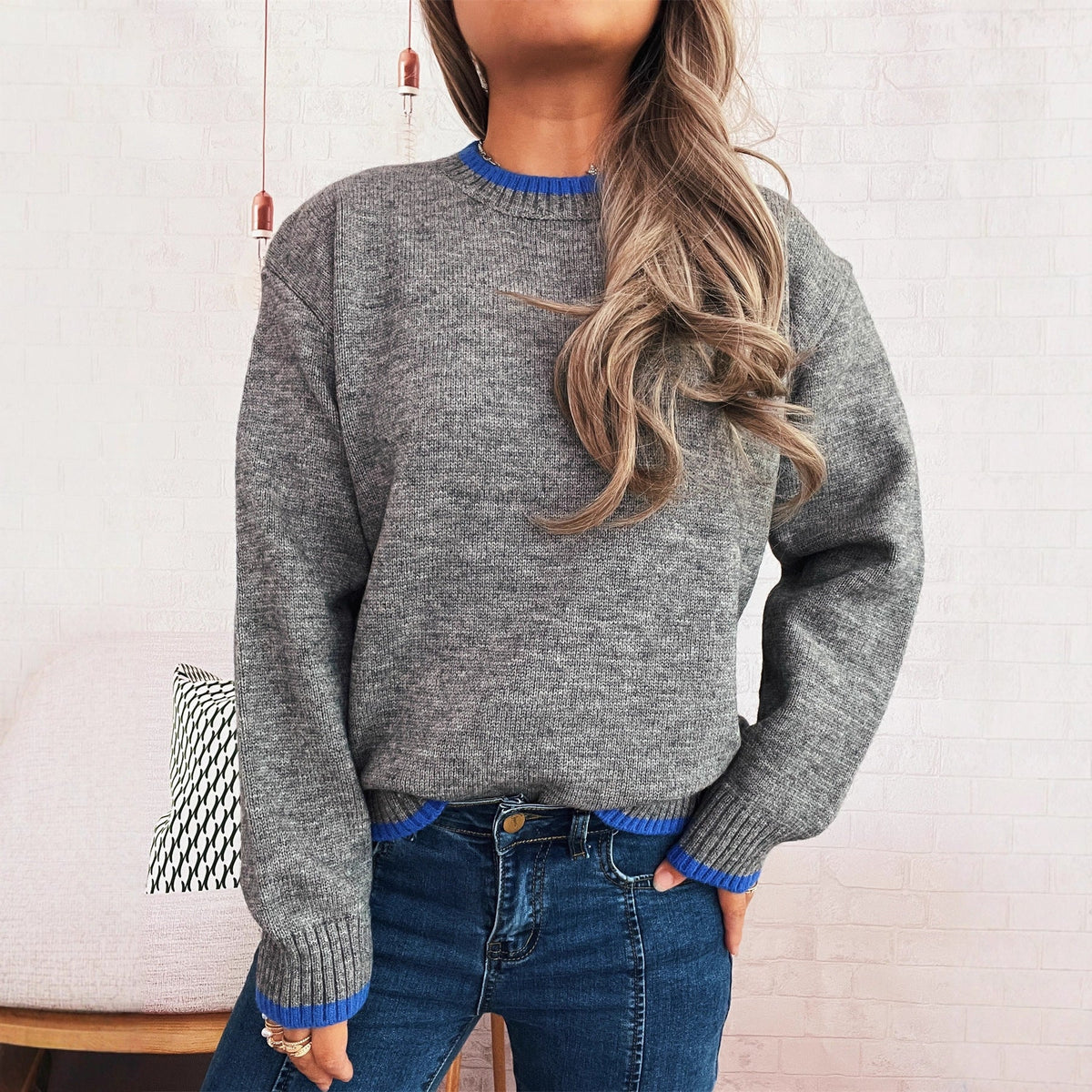 Women's Cozy Knit Sweater with Contrast Cuffs and Casual Fit