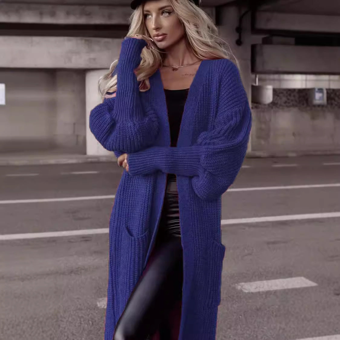 Women's Chunky Knit Cardigan with Deep Pockets and Casual Oversized Fit