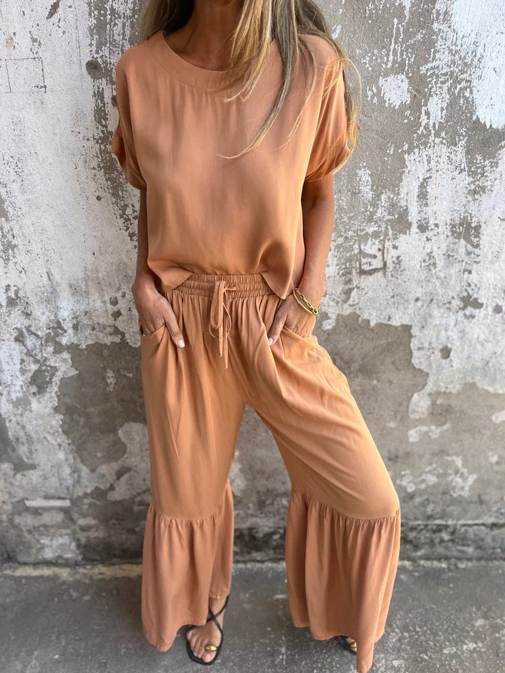 Women's Casual Two-Piece Set with Wide Top and Comfortable Pants