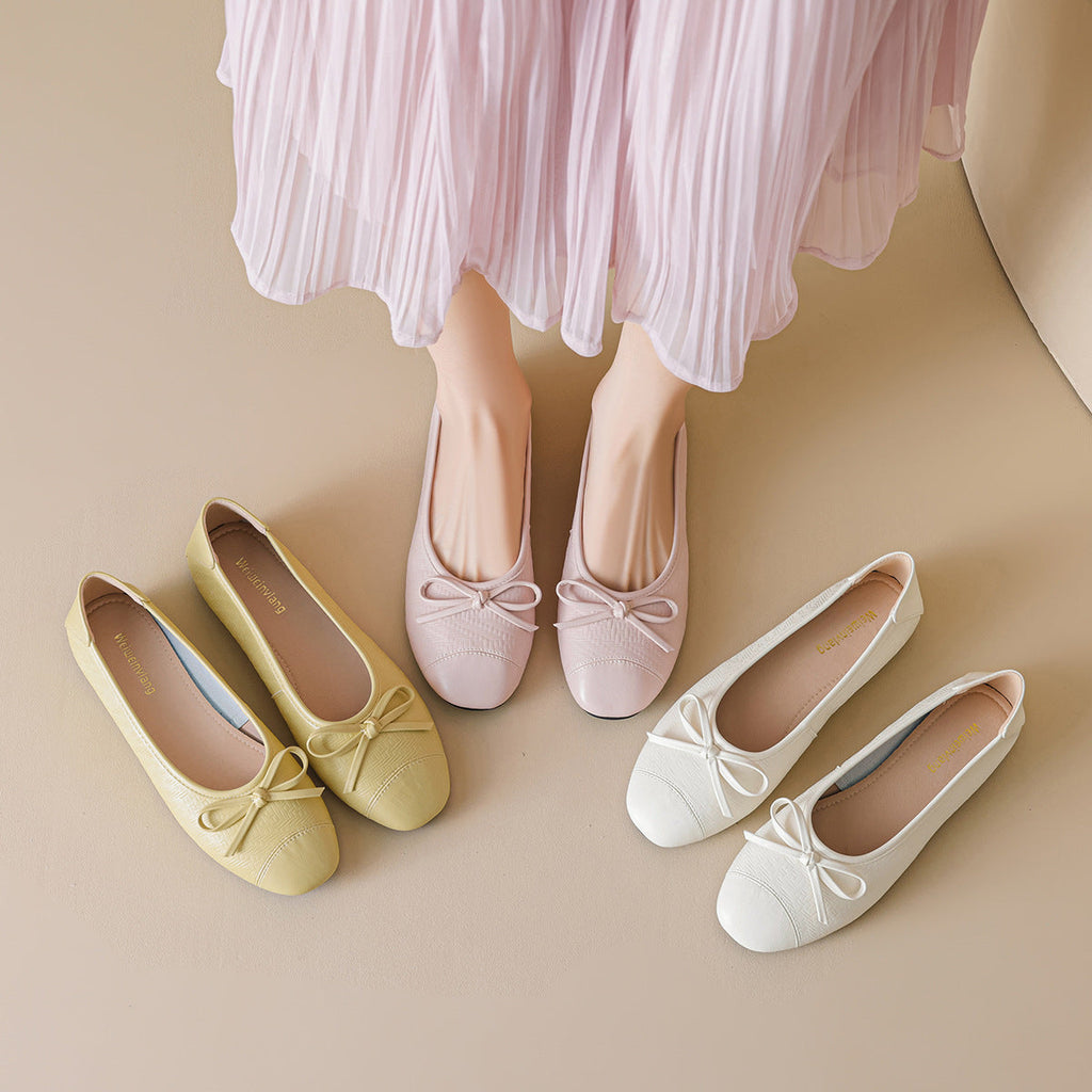 Women's Ballet Flats with Decorative Bow Design and Comfortable Sole