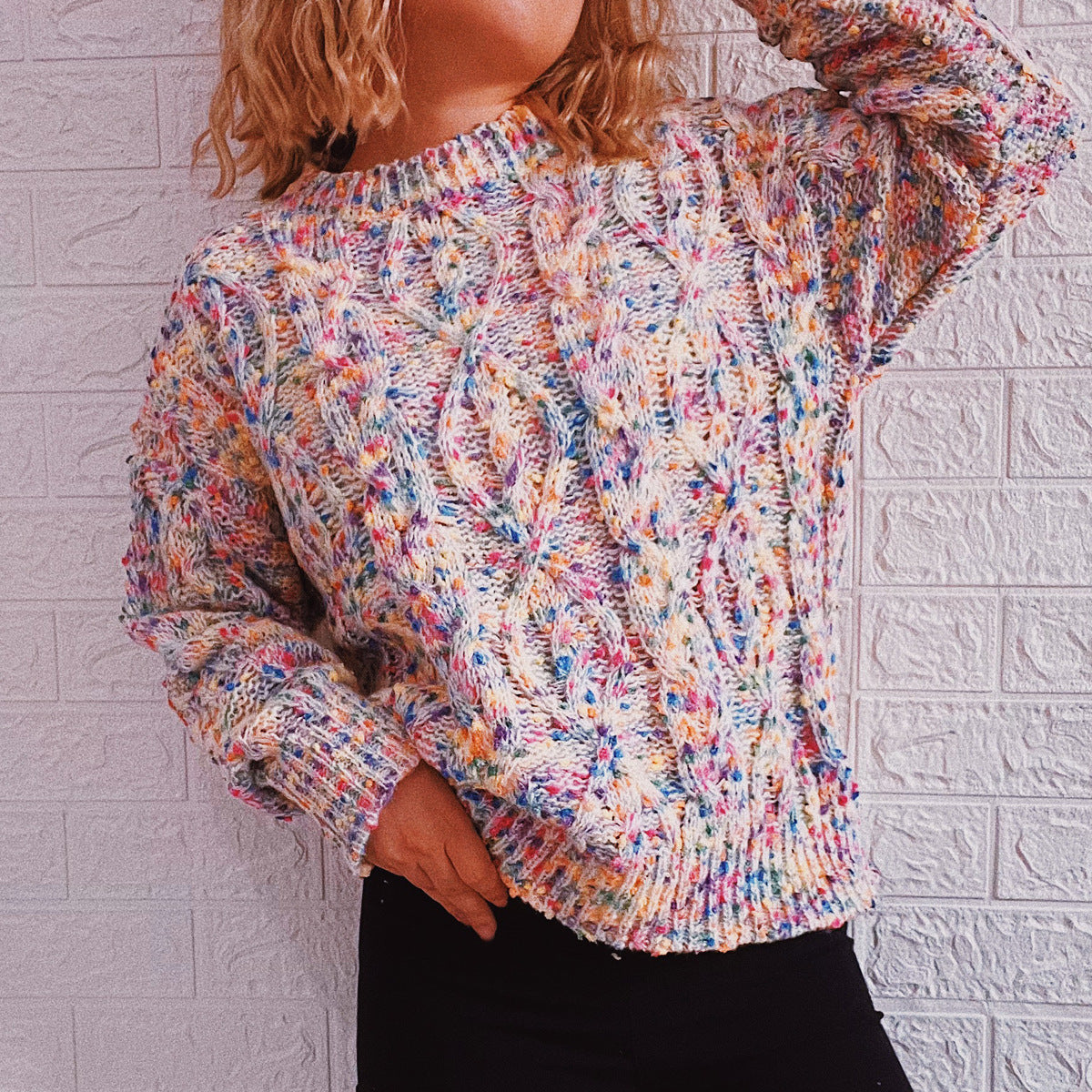 Women's Chunky Knit Sweater with Colorful Accents and Relaxed Fit