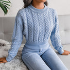 Women's Chunky Knit Sweater with Textured Cable Pattern and Fitted Cut