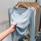 Women's Fitted Cardigan with Button Closure and Ribbed Texture