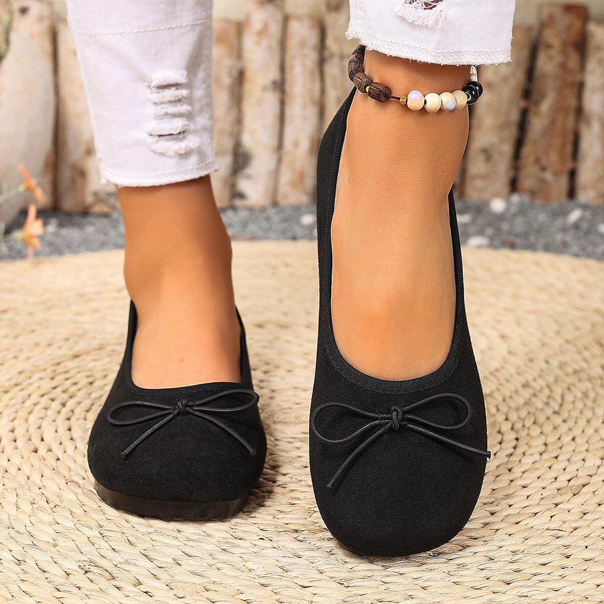 Women's Ballet Flats with Fine Bow Design