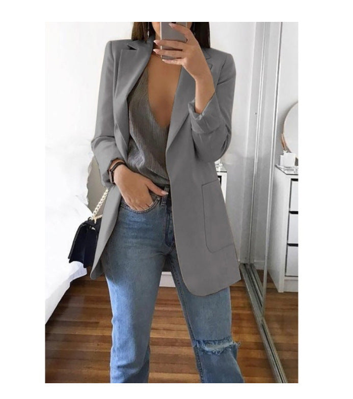 Elegant Tailored Blazer with Practical Pockets