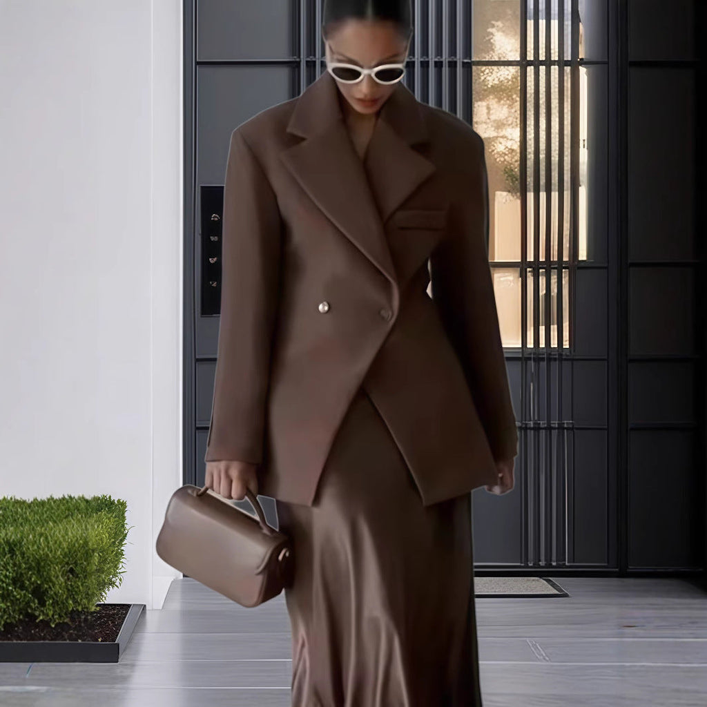 Elegant Double-Breasted Blazer with High Collar