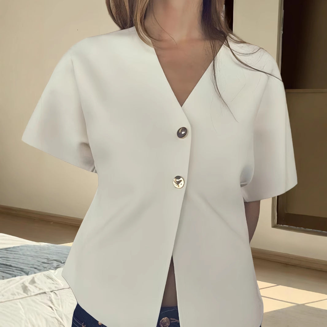 Women's Blouse with Innovative Cut and Elegant Details