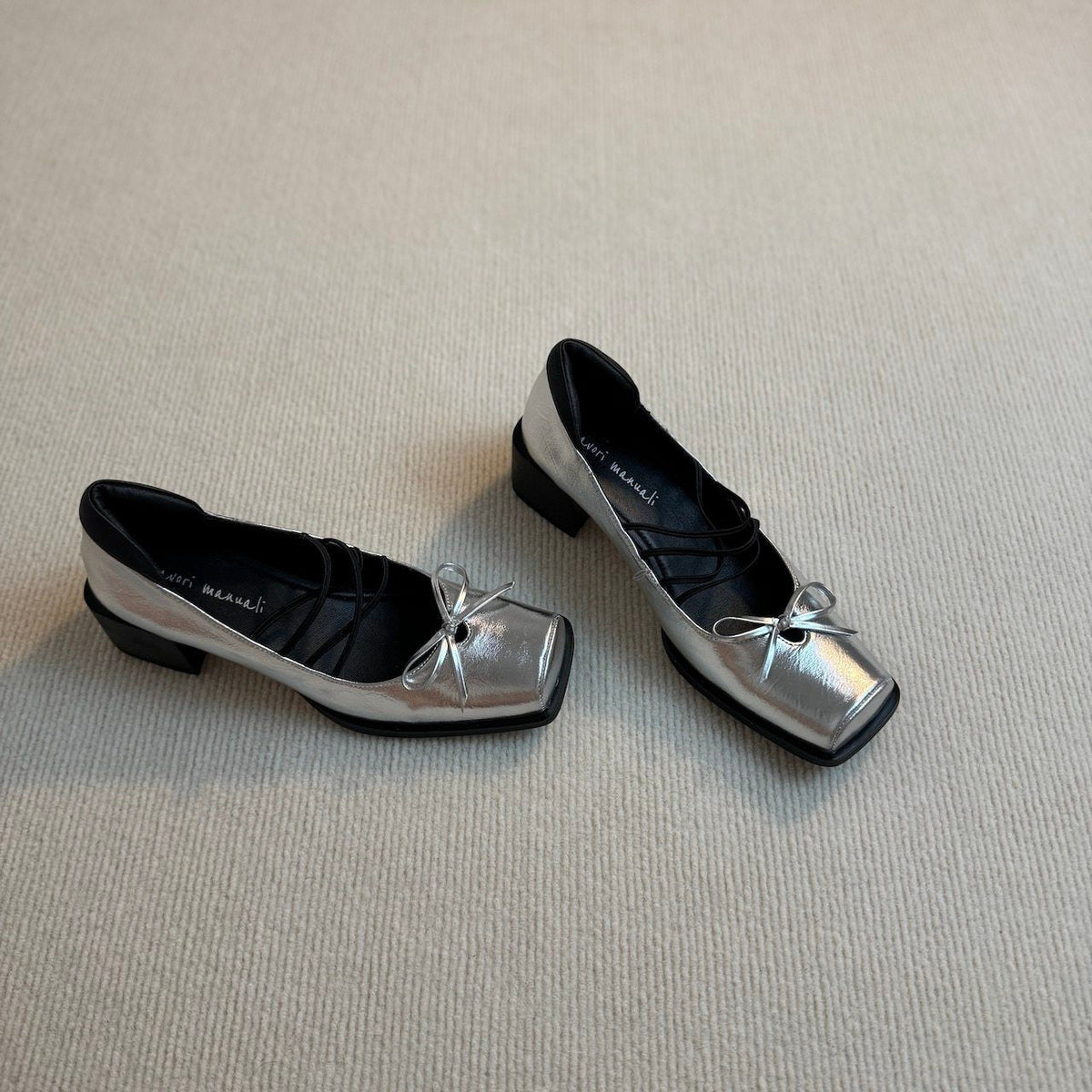Women's Ballet Flats with Decorative Bows and Metallic Finish