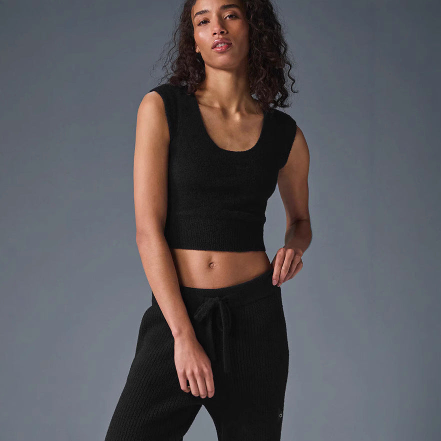 Women's Sleeveless Knit Top