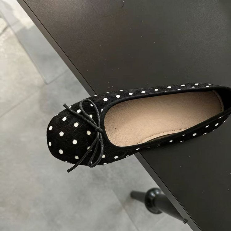 Women's Ballet Flats with Decorative Rhinestone Details and Comfortable Strap