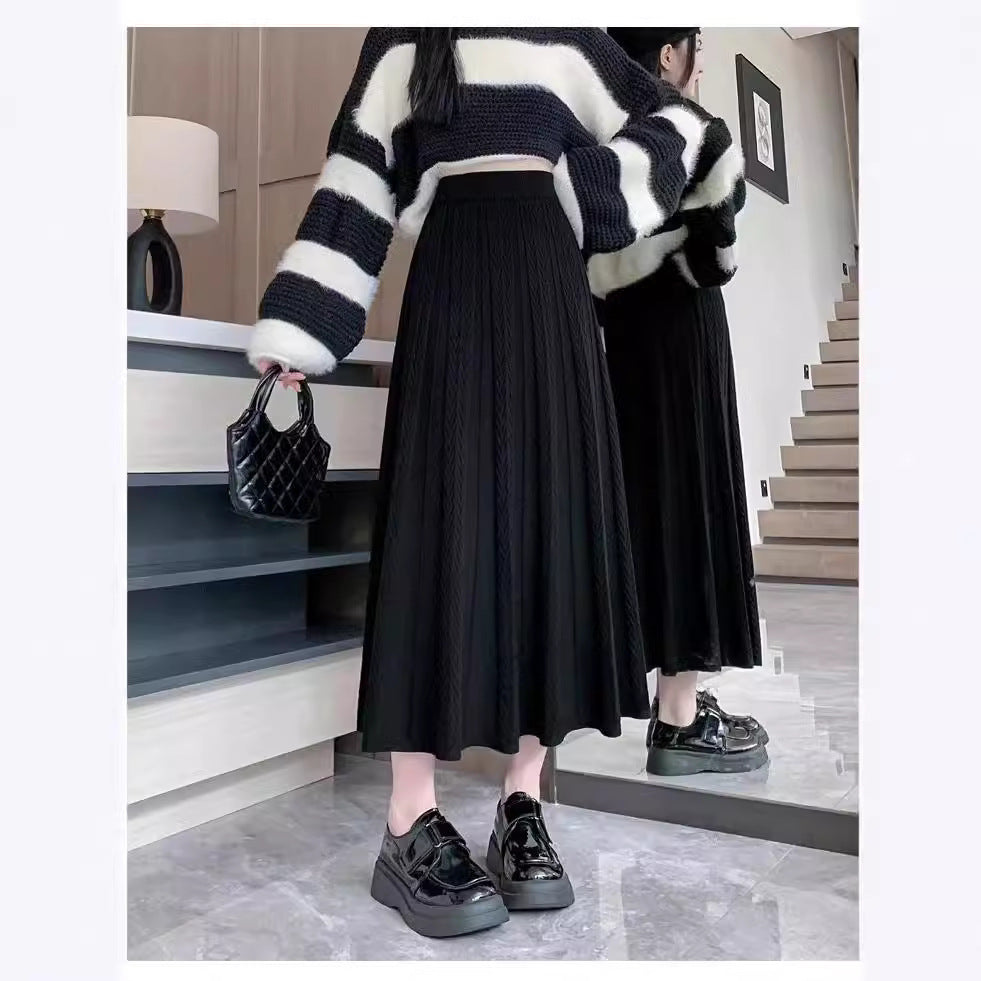Women's Elegant Pleated Maxi Skirt with High Waist and Fine Texture