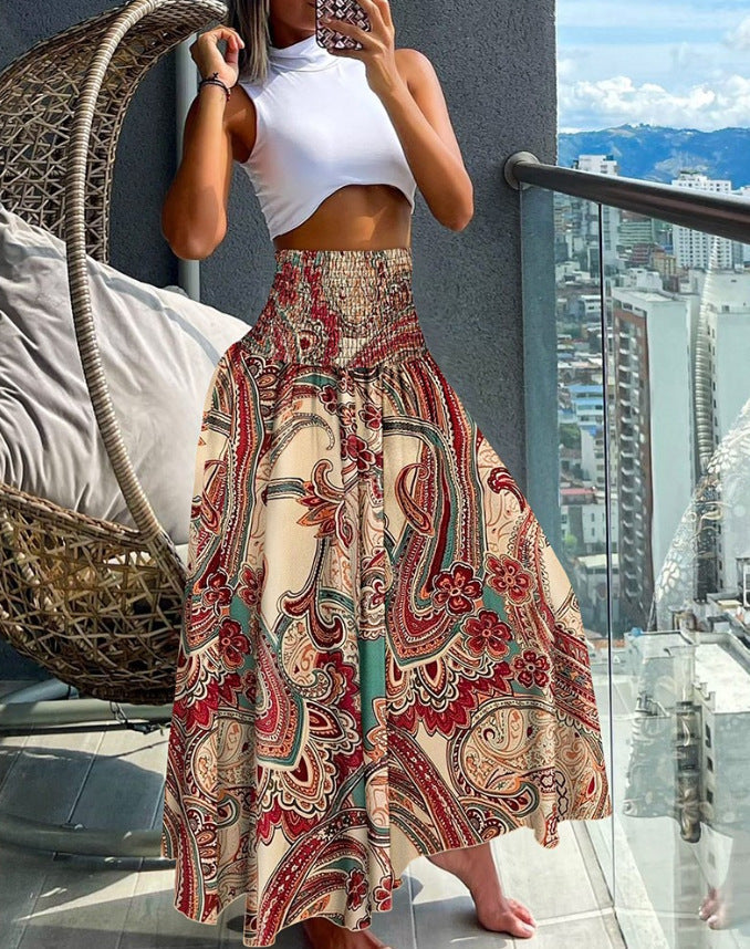 Women's Macro Skirt with Elastic Waist and Colorful Ethnic Pattern