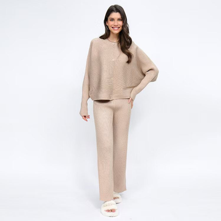 Women's High-Quality Knit Lounge Set with Wide Cut and Button Details