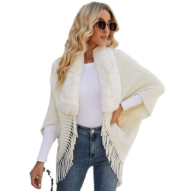 Women's Luxurious Knit Poncho with Faux Fur Collar and Fringe